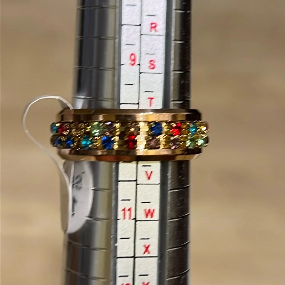 no name spinner ring